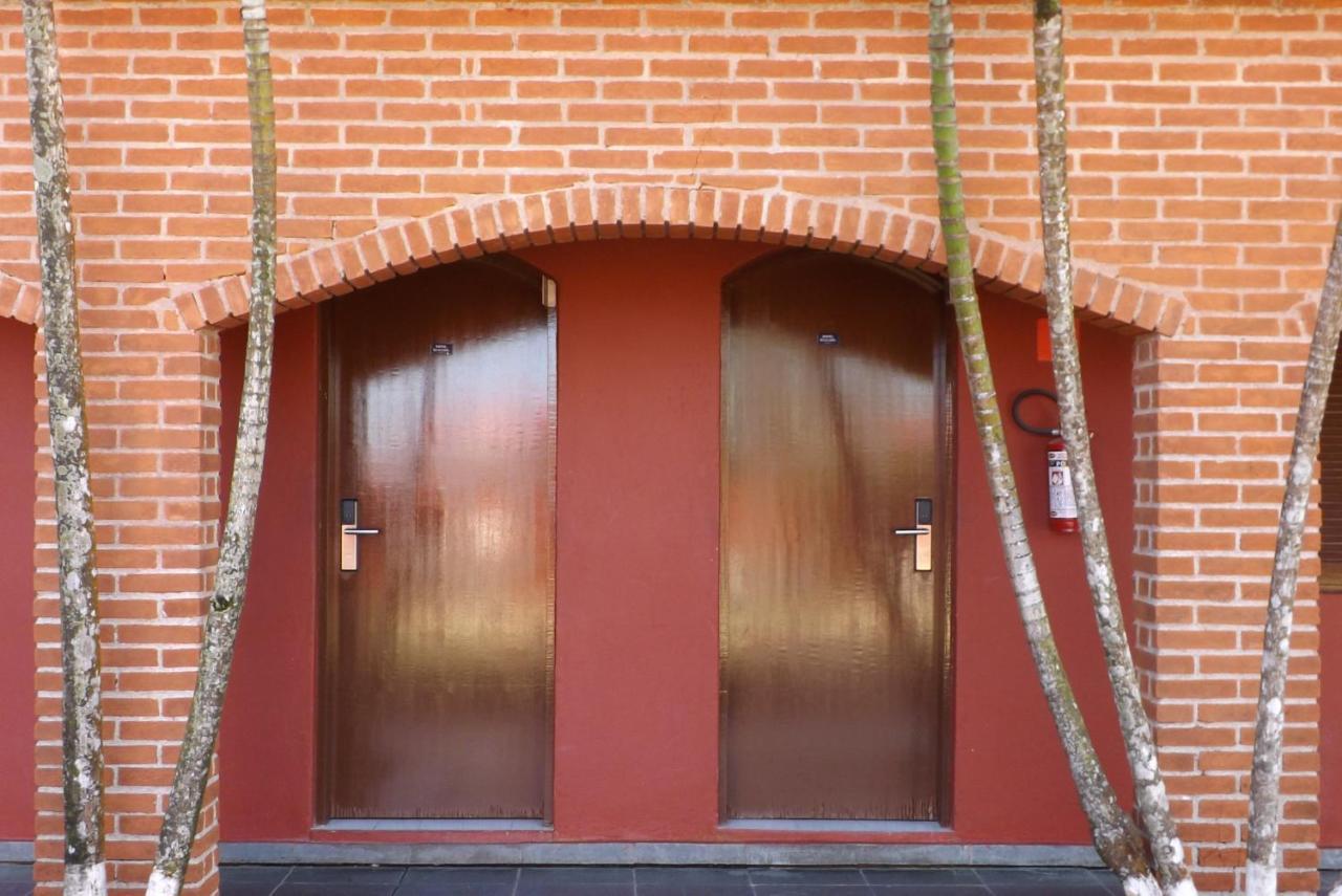 Hotel Marazul Cananéia Exterior foto